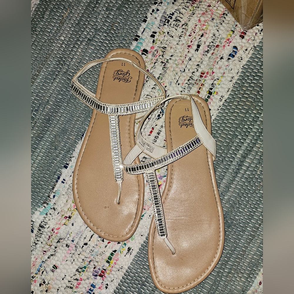 Faded glory size 11 flats